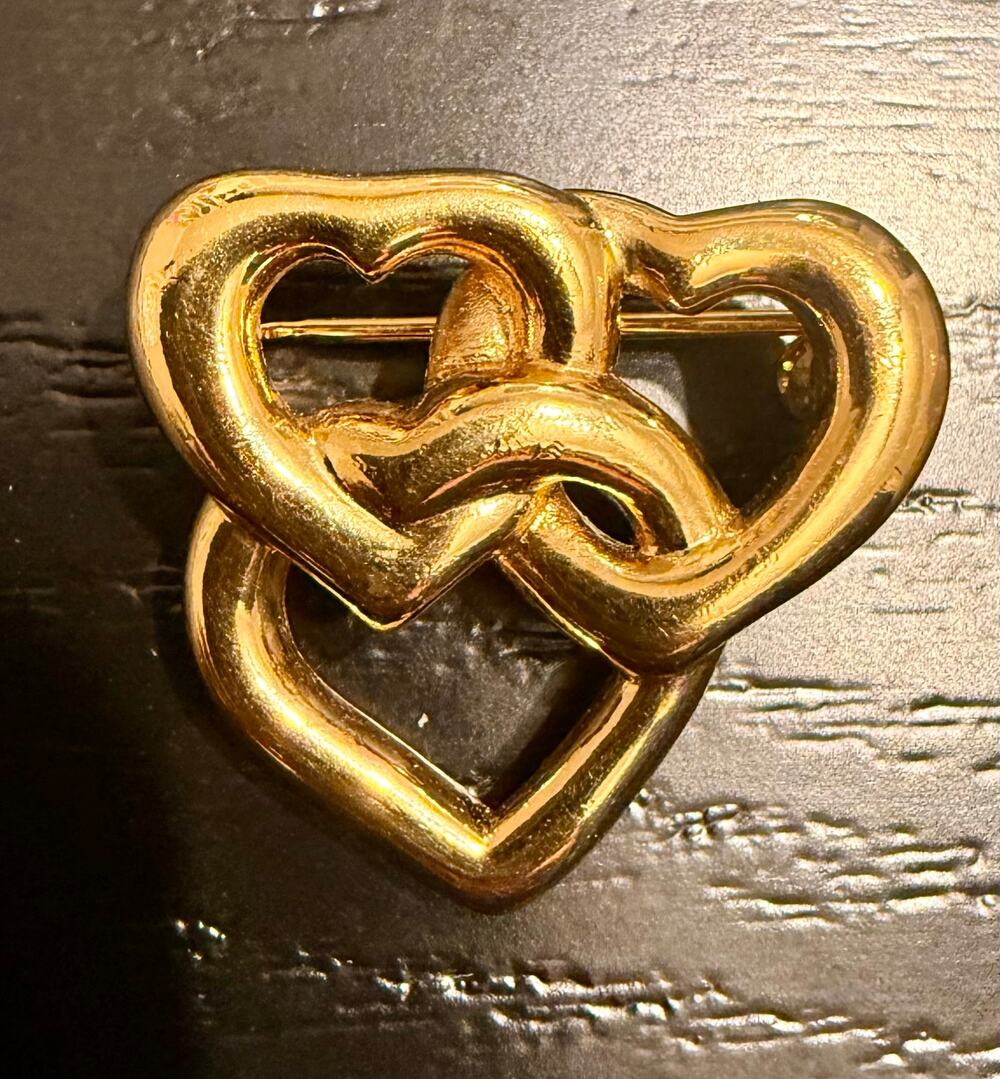 Vintage Signed Monet Gold Tone Double Heart Love Brooch